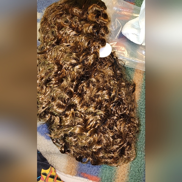 Luxurious Brown Curly Hair Wig - Picture 4 of 6